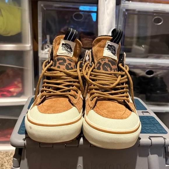Vans Leopard Print MTE Waterproof High-Tops - Picture 2 of 5